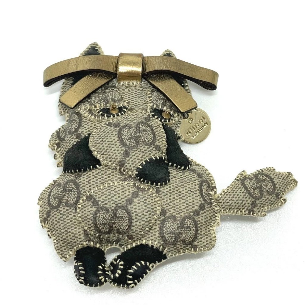 Gucci Fox Guccioli Key Holder Charm Gg Supreme Canvas Beige